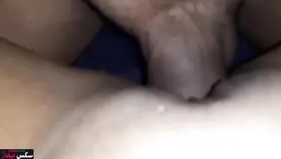 ديوث مصري بيصور مراته الشرموطة وهو فاشخ كسها