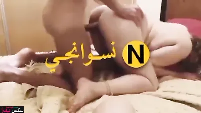 مصرية اخر جمدان بترفع طيزها للزبون وتاخده كله