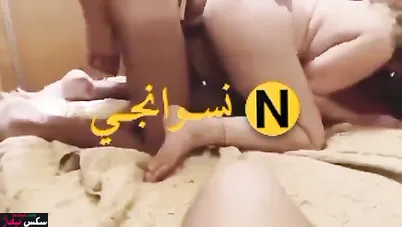 مصرية اخر جمدان بترفع طيزها للزبون وتاخده كله