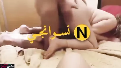 مصرية اخر جمدان بترفع طيزها للزبون وتاخده كله