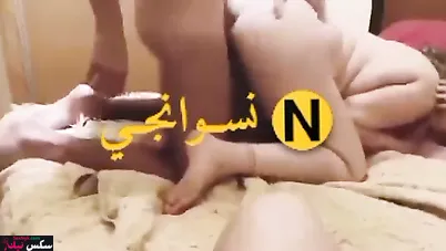 مصرية اخر جمدان بترفع طيزها للزبون وتاخده كله