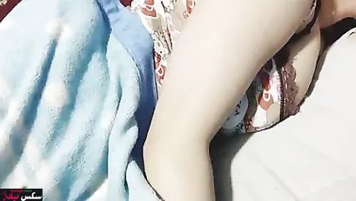 ممحونة مغربية اخوها هاج على بزازها وتدلكله زبه