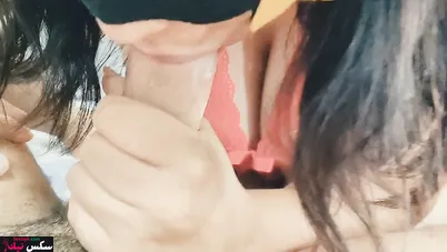 متناكة مصرية بتمص زب عشيقها ويقفش بزازها الكبيرة