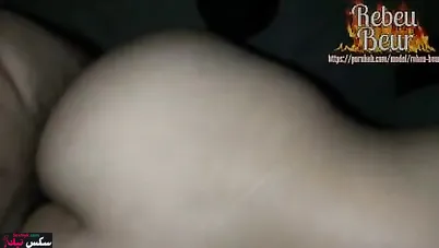 البت جسمها جامد حبيبها مش راحم طيزها الكبيرة