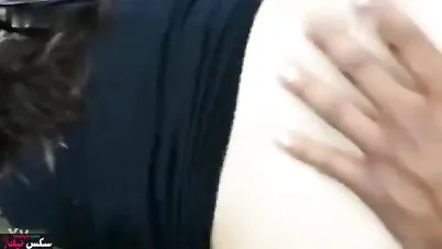 مربربة بتقول لحبيبها دخله في طيزي براحه وصورني