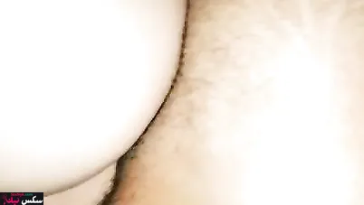 مصرية بتتناك من طيزها الكبيرة وعشيقها بيصورها