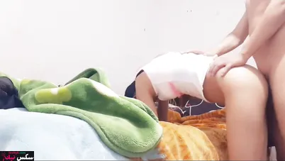 احلى فشخ طيز بنوتة مصرية اول مرة تتناك من حبيبها