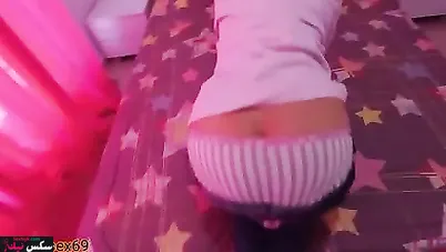 احلى مزة مصرية بتمص الزب وتتناك بكل الاوضاع