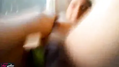 مصرية بتتصور وهي بتنيك في كسها المولع لحبيبها وتتوجع