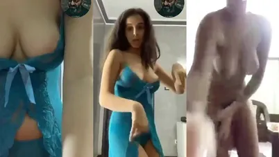 متناكة نازله رقص لحبيبها وتعرض في بزازها وجسمها