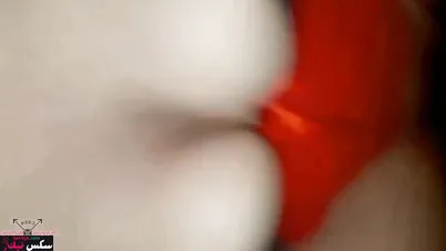 حبيبها بيحط زبه كامل في كسها المولع وهي تصرخ