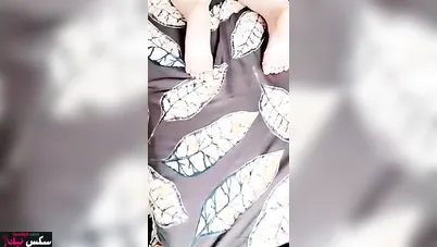 شرموطة اخوها دخل عليها الاوضة وفشخ طيزها خلفي