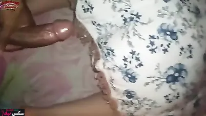 مزة طيزها كبيرة وبيضة اخوها بينيكها طول الليل