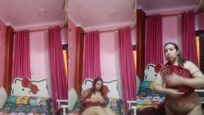 فلاحة مصرية بتتصور على سريرها وهي هيجانة على الاخر