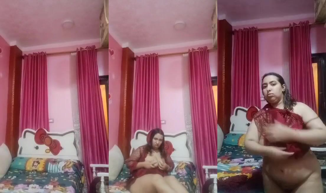 فلاحة مصرية بتتصور على سريرها وهي هيجانة على الاخر