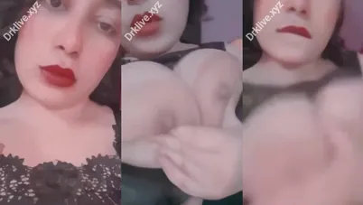 مصرية جامدة البت مش راحمه بزازها الكبيرة تقفيش وتصور