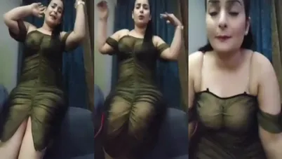 مصرية مزة قاعده بالفستان وبتتشرمط وترقص في الفيديو