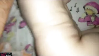 مصرية بطيز كبيرة عشيقها فاشخها خلفي بعنف والبت تصرخ