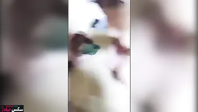 شرموطة مصرية بتخلي عشيقها يصورها وهو بينيكها خلفي
