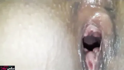 عشيقها بيصورها وهي بتتناك في بيته ومش راحم كسها