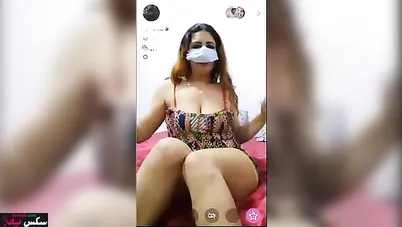 لبوة مصريه مدلعه المتابعين على الاخر وترقص وتتشرمط