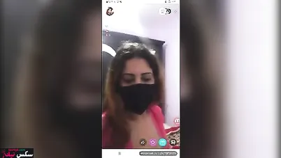 لبوة مصريه مدلعه المتابعين على الاخر وترقص وتتشرمط