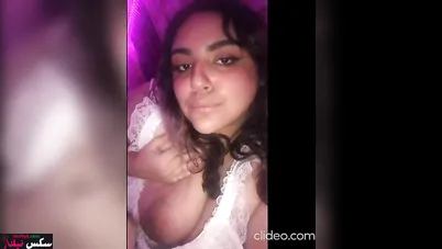 مصرية بزازها مدورة فاتحه كسها وبتجيبهم وتصور لحبيبها