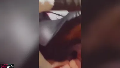 رقاصة مصرية الواد مخليها تمصله ويفشخ طيزها الكبيرة