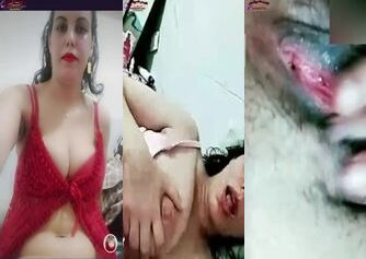 فاجرة بالقميص الاحمر بتصور لعشيقها وتمص بزازها