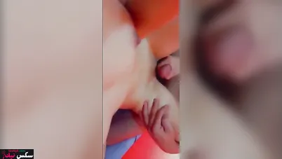 حبيبها واخدها البيت ومش راحم كسها وبيصورها ويفضحها