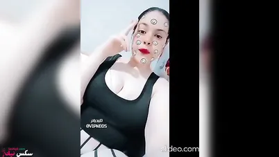 جامده هاجت وقالعه الهدوم وتصور لحبيبها جسمها الفاجر
