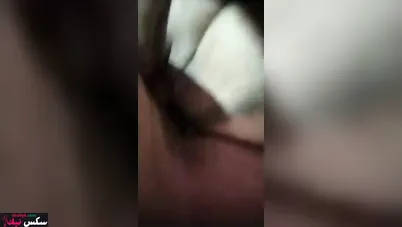 فرسة مصرية ديوثها بينيكها والشرموطة تصرخ وتقول براحه