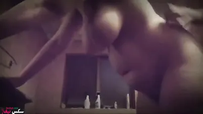مصرية ببزاز وجسم نار بتاخد الزب خلفي على الواقف
