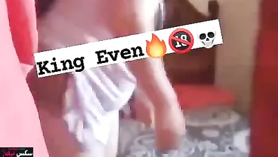 فلاحة بتاخد زب جارها كامل على سرير جوزها وتتفضح