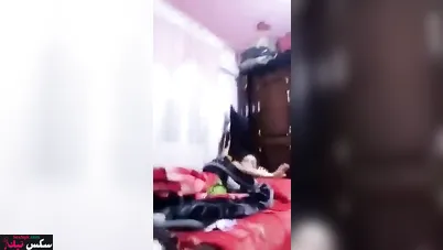 فضيحه متناكه مصريه عشيقها مش راحم كسها بكل الاوضاع